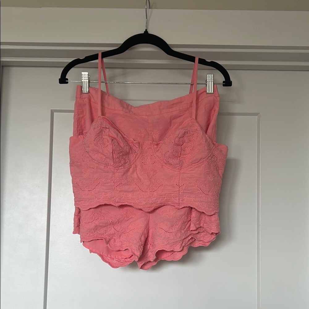 Lulus pink lace crop top short set size L